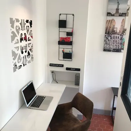 Suquet Forville شقة *